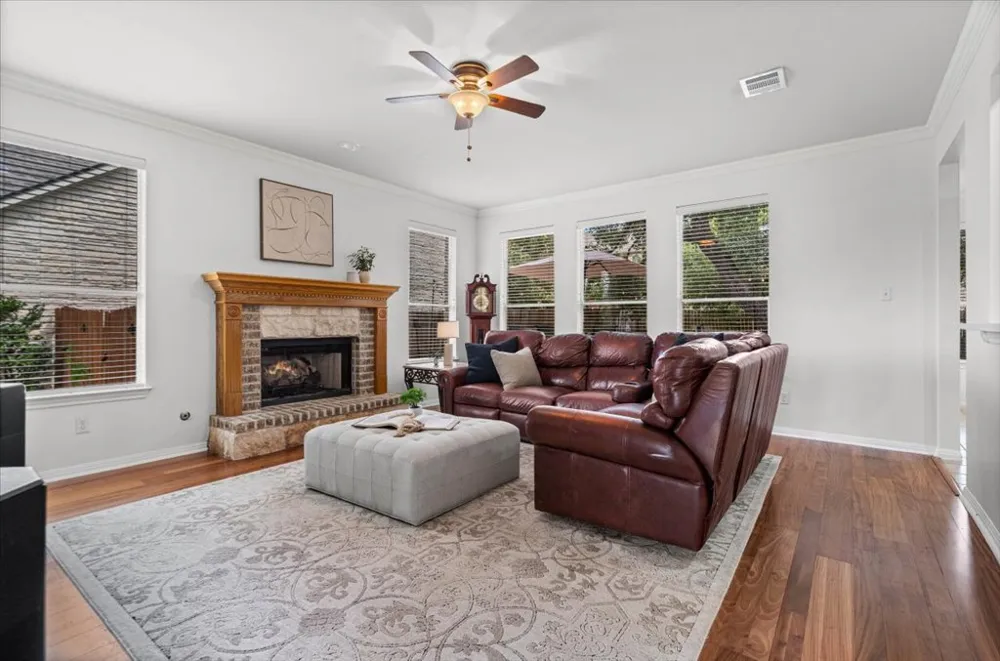 2005 Forest Hill Cove Round Rock, TX 78665
