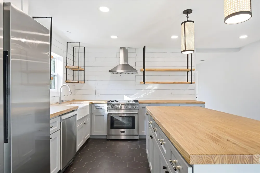 905 E 53rd Street Austin, TX 78751