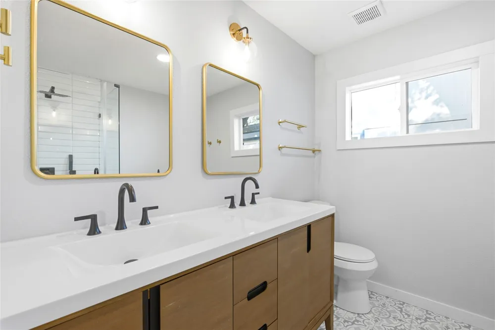 905 E 53rd Street Austin, TX 78751