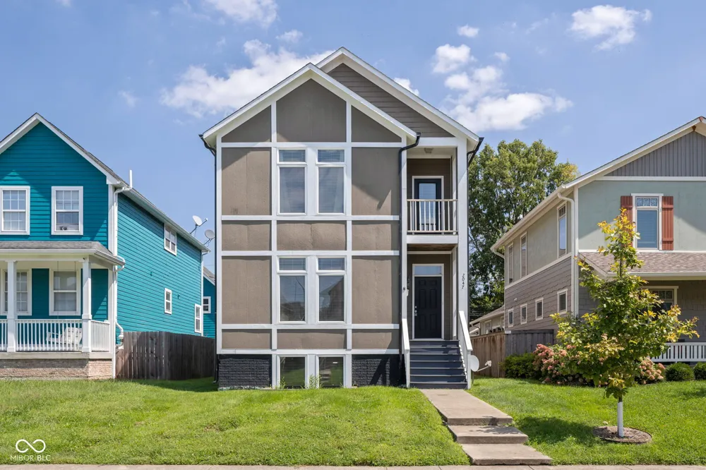 2047 Ruckle Street Indianapolis, IN 46202
