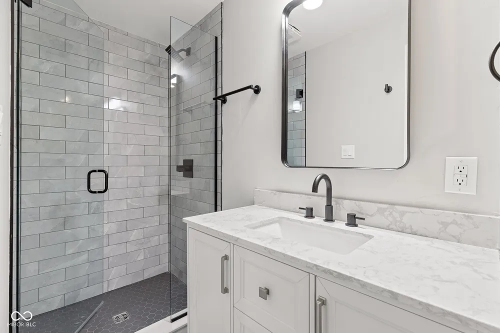 2047 Ruckle Street Indianapolis, IN 46202
