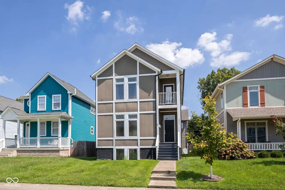 2047 Ruckle Street Indianapolis, IN 46202