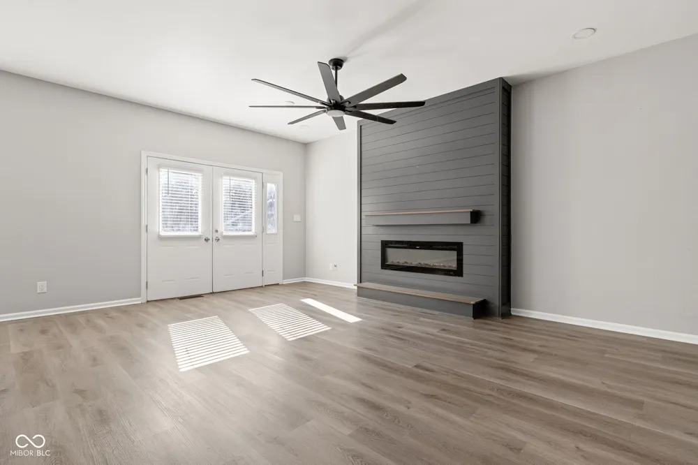 2047 Ruckle Street Indianapolis, IN 46202