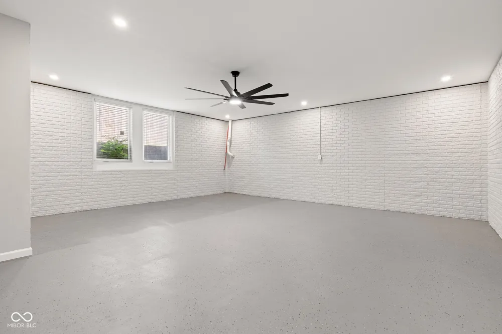 2047 Ruckle Street Indianapolis, IN 46202