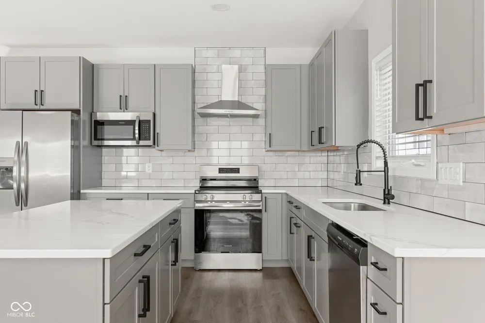 2047 Ruckle Street Indianapolis, IN 46202