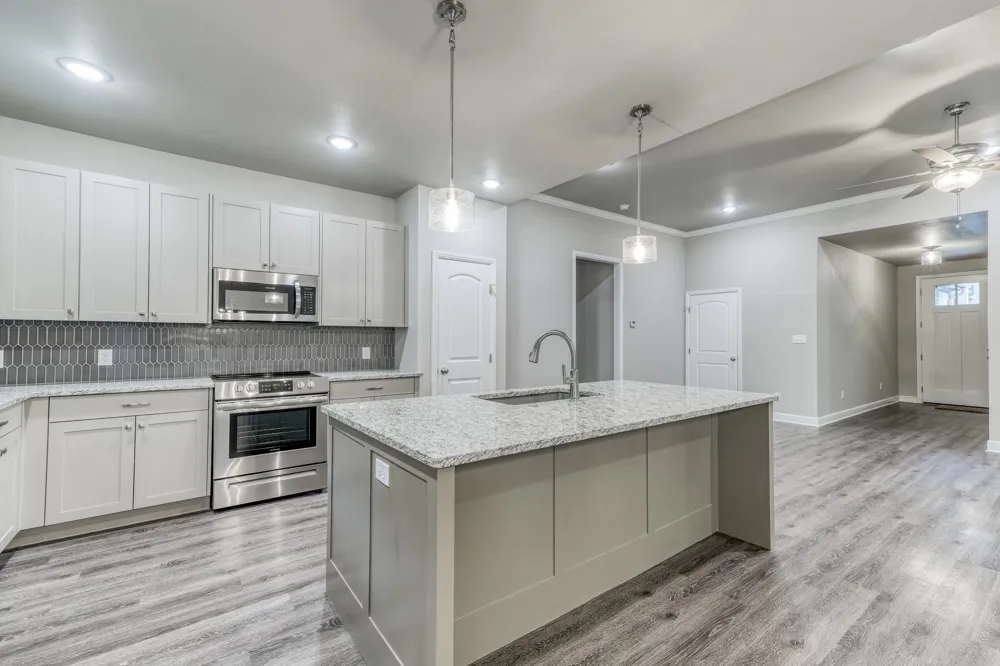 506 W OAK STREET Weatherford, TX 76086