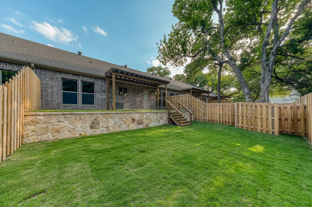 506 W OAK STREET Weatherford, TX 76086