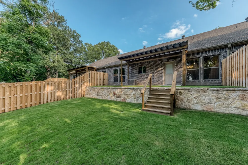 506 W OAK STREET Weatherford, TX 76086