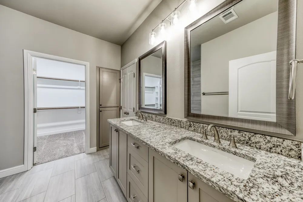 506 W OAK STREET Weatherford, TX 76086