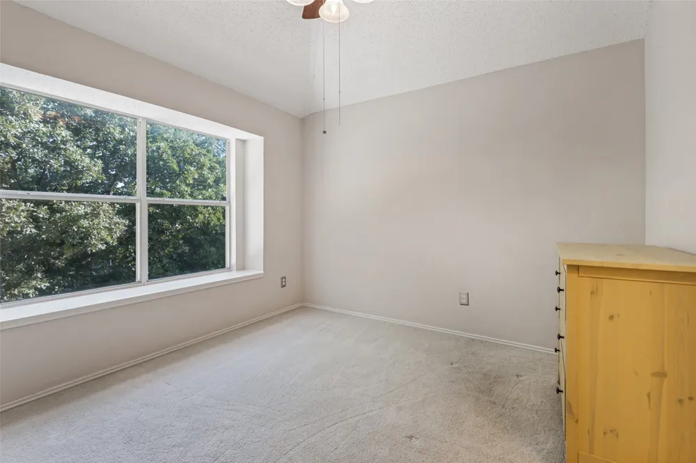 2116 Pritchard Drive Grapevine, TX 76051
