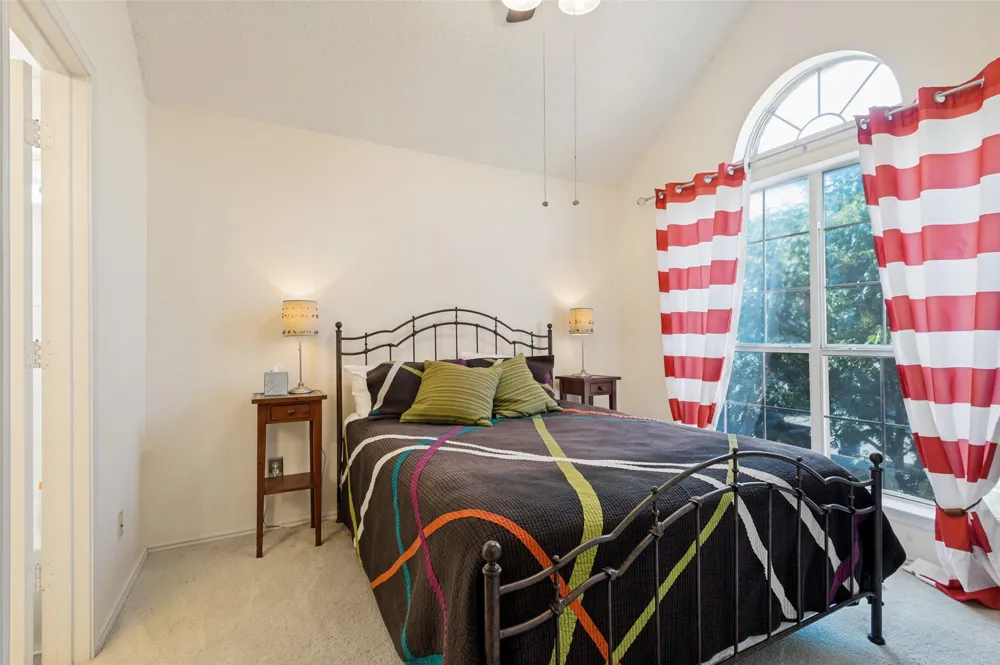 2116 Pritchard Drive Grapevine, TX 76051