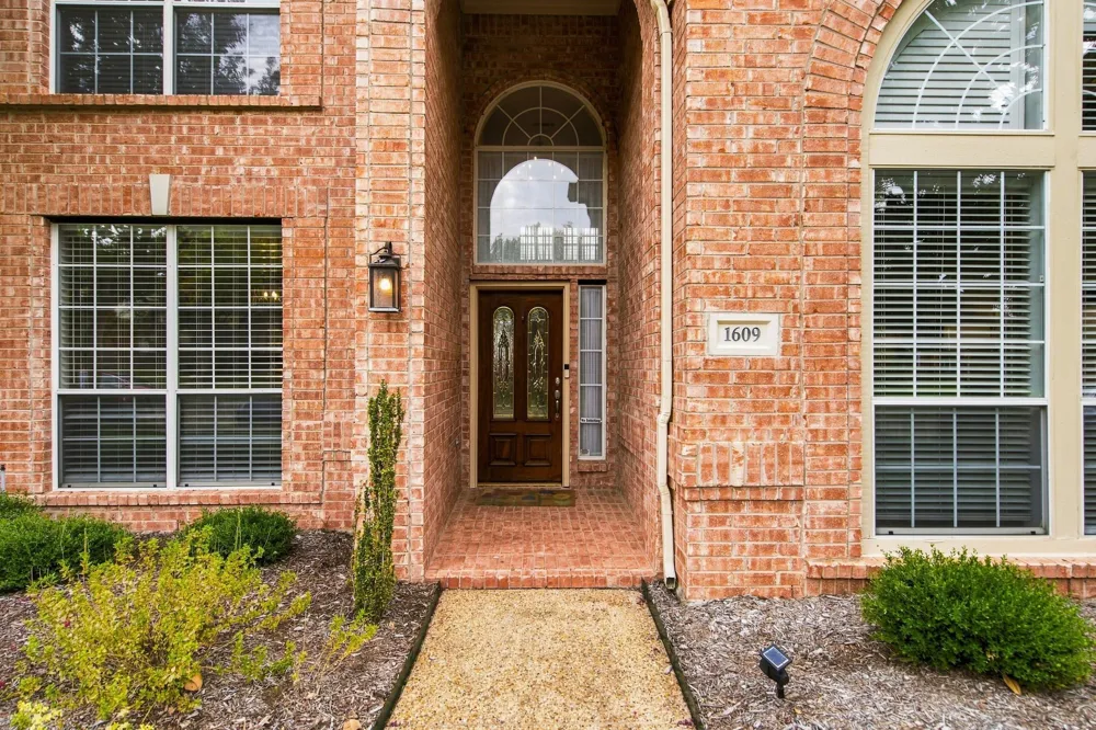 1609 Endicott Drive Plano, TX 75025