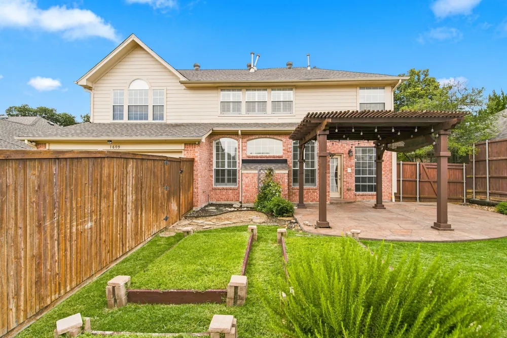1609 Endicott Drive Plano, TX 75025