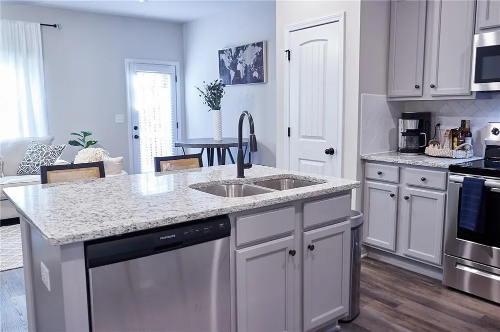 2994 Bayrose Circle #94 East Point, GA 30344