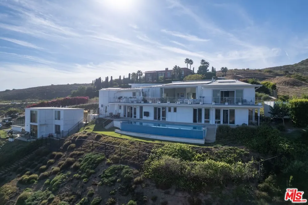 28405 Via Acero Street Malibu, CA 90265