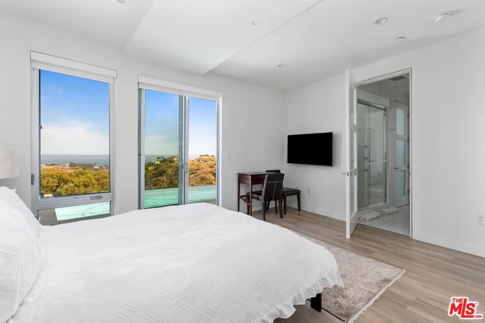 28405 Via Acero Street Malibu, CA 90265