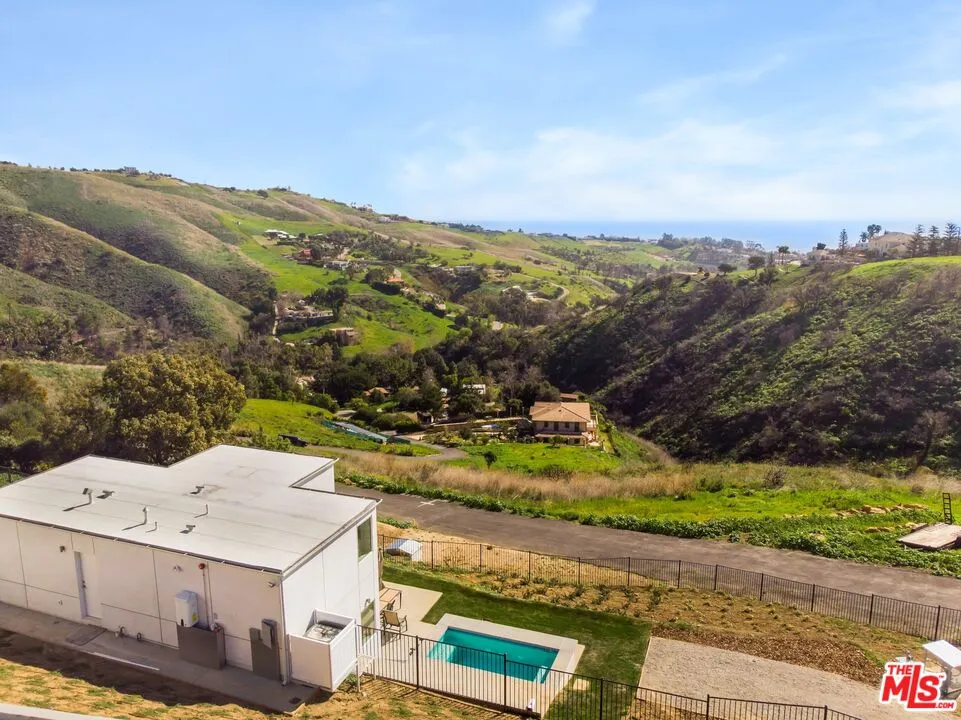28405 Via Acero Street Malibu, CA 90265