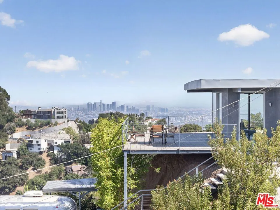 9012 Crescent Drive Los Angeles, CA 90046