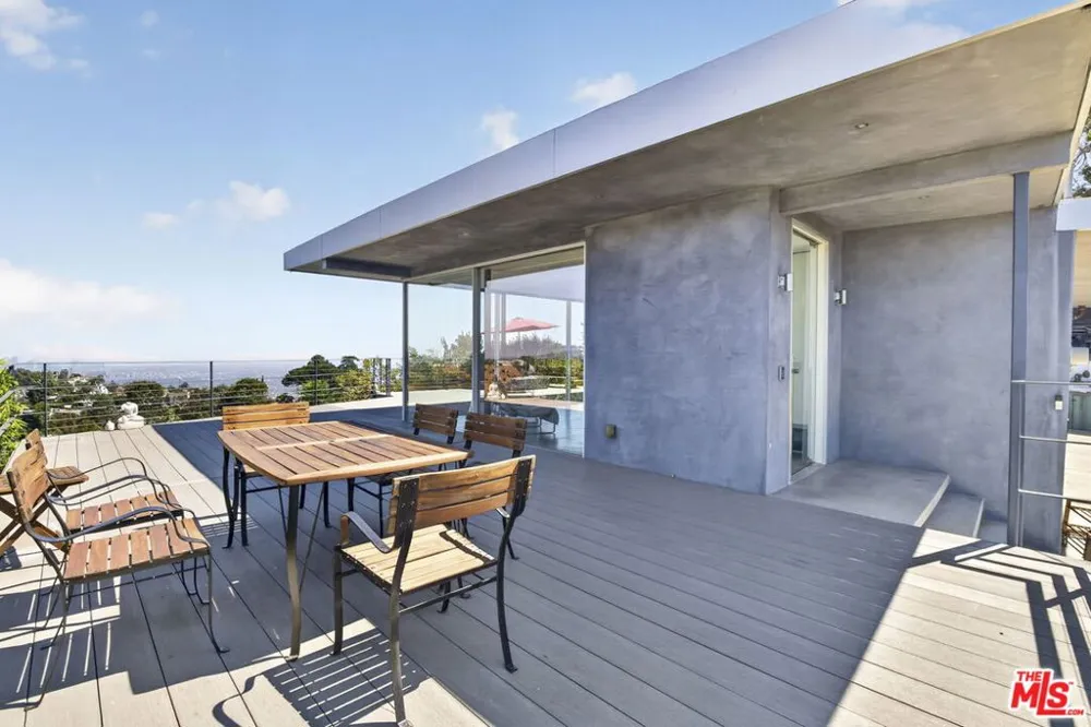 9012 Crescent Drive Los Angeles, CA 90046