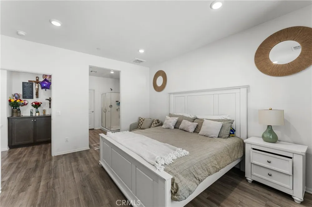 4413 W Avenue J2 Lancaster, CA 93536