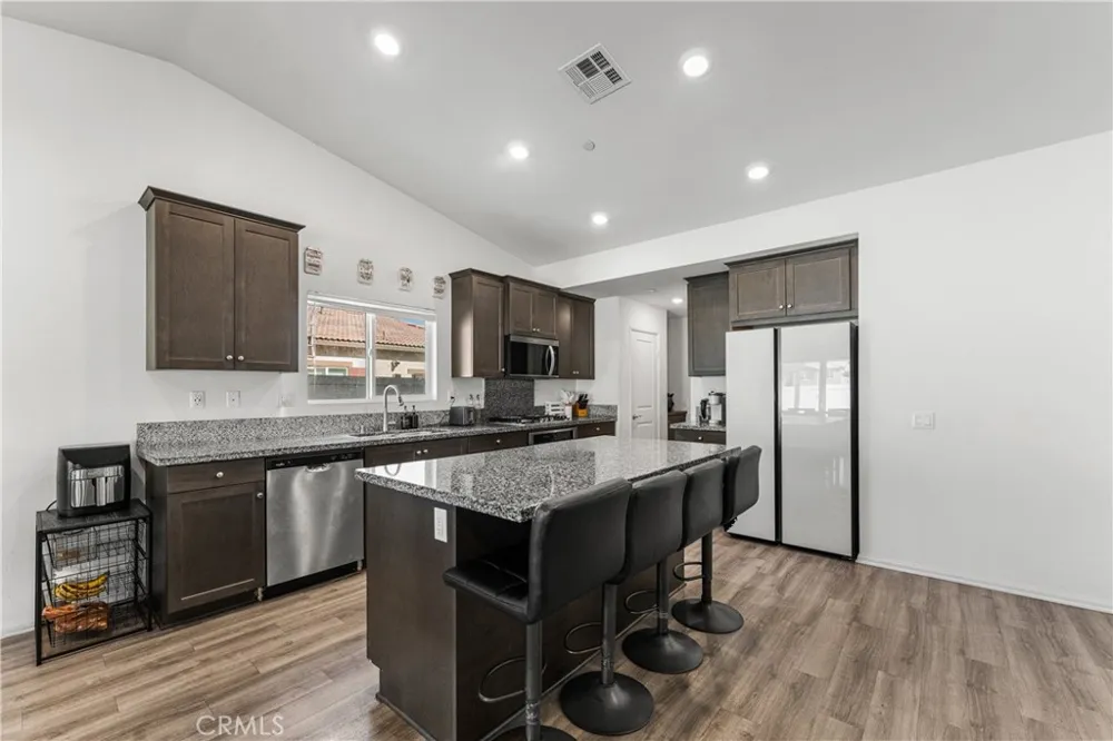4413 W Avenue J2 Lancaster, CA 93536