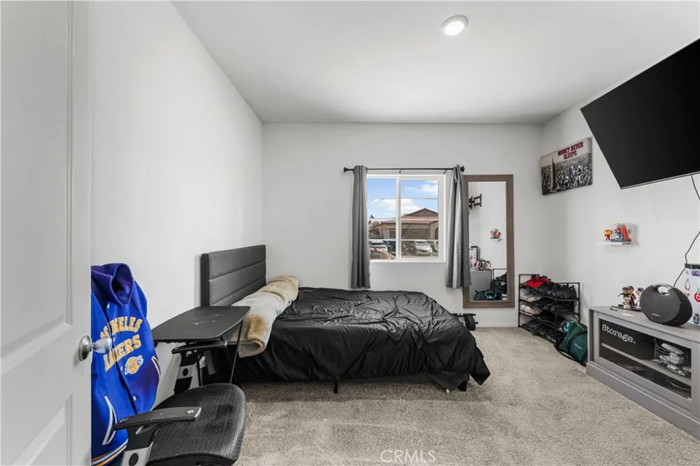 4413 W Avenue J2 Lancaster, CA 93536