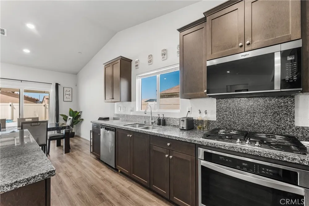 4413 W Avenue J2 Lancaster, CA 93536