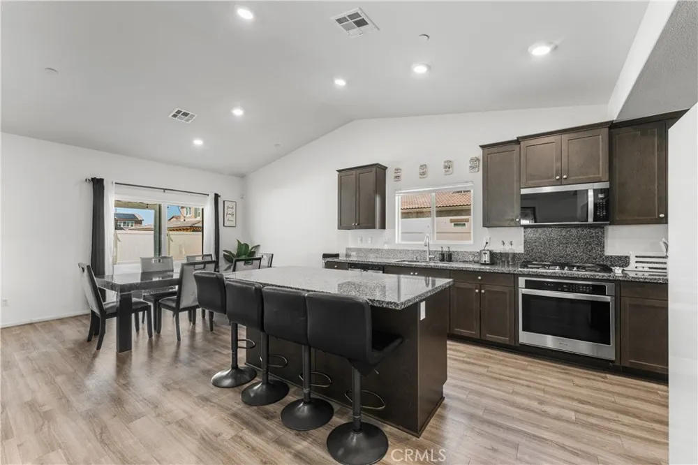 4413 W Avenue J2 Lancaster, CA 93536