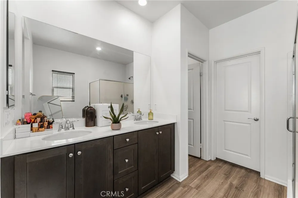 4413 W Avenue J2 Lancaster, CA 93536