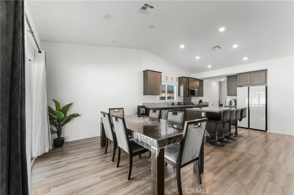 4413 W Avenue J2 Lancaster, CA 93536