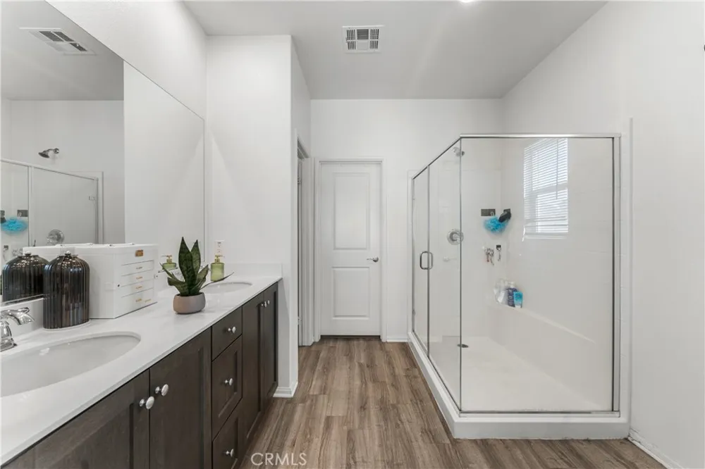 4413 W Avenue J2 Lancaster, CA 93536