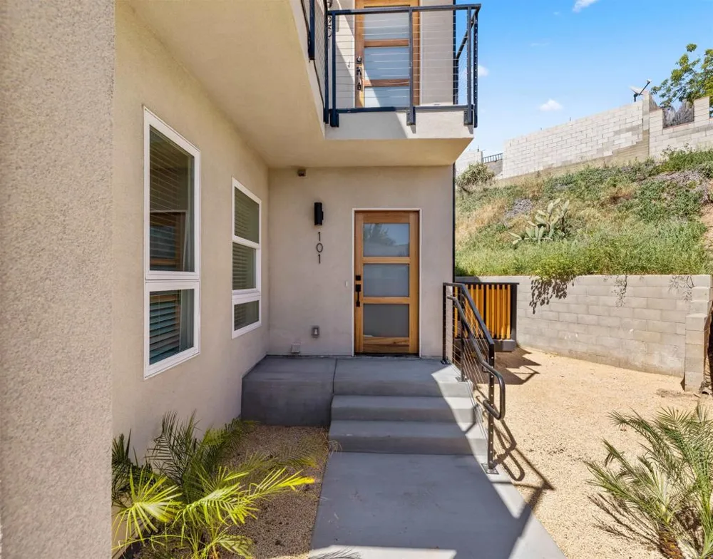 2409 Fleetwood Street San Diego, CA 92111
