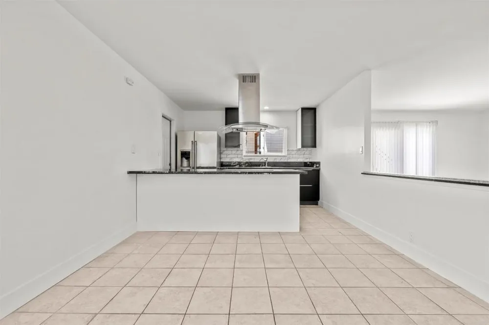 2409 Fleetwood Street San Diego, CA 92111