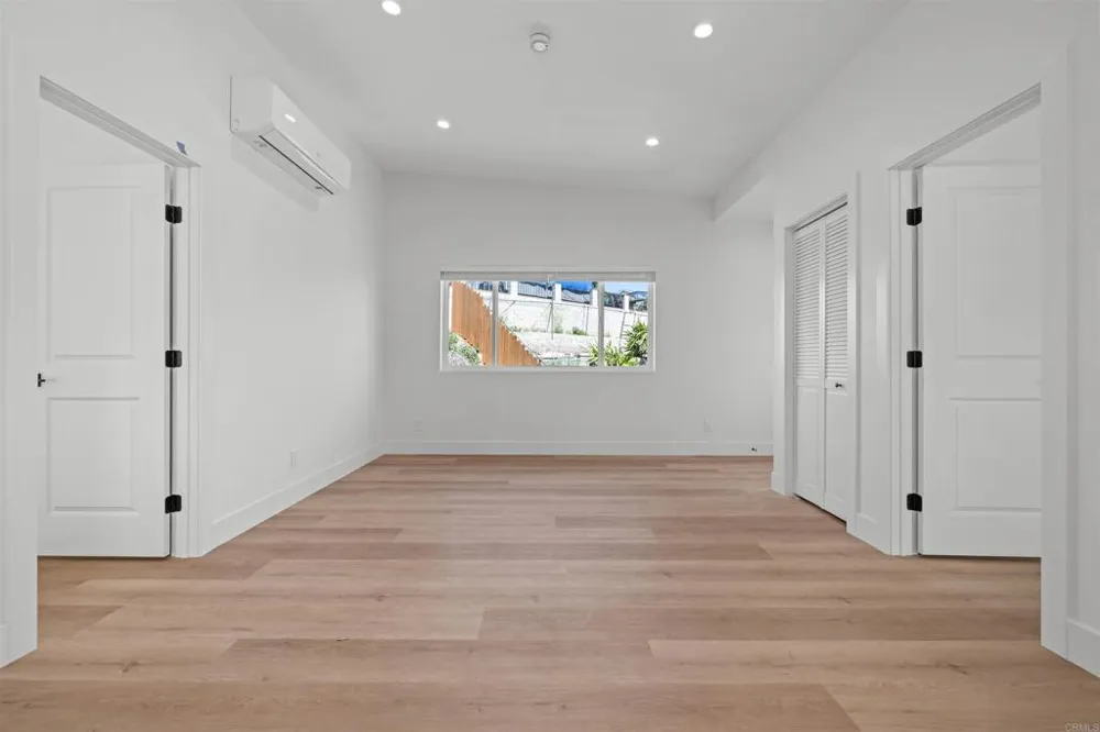 2409 Fleetwood Street San Diego, CA 92111