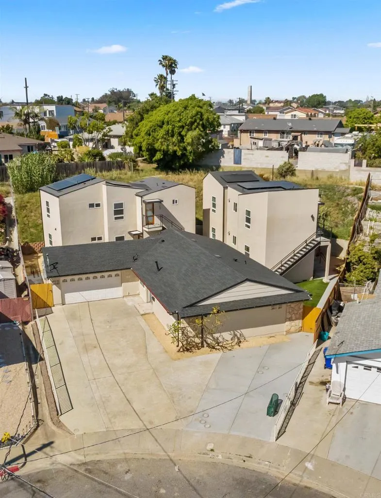 2409 Fleetwood Street San Diego, CA 92111