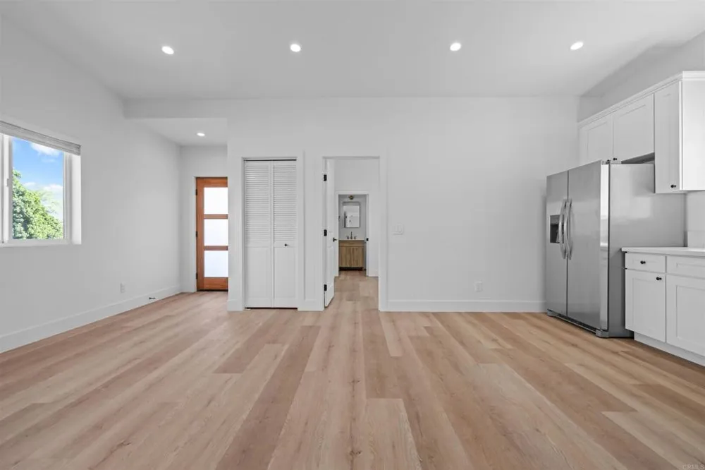 2409 Fleetwood Street San Diego, CA 92111