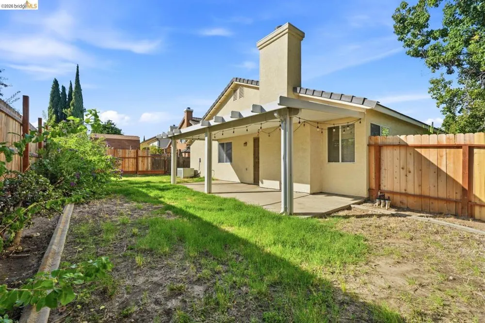 2008 Gordon Verner CIR Stockton, CA 95206