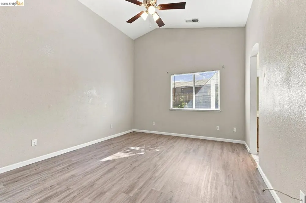 2008 Gordon Verner CIR Stockton, CA 95206