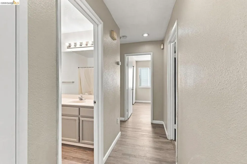 2008 Gordon Verner CIR Stockton, CA 95206