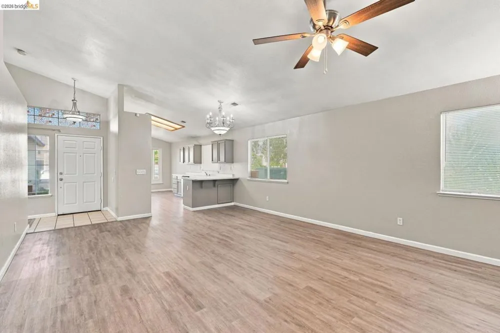 2008 Gordon Verner CIR Stockton, CA 95206