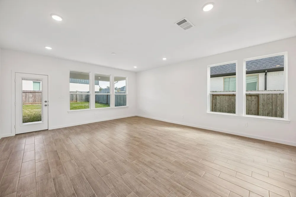 215 Prairie Ridge Lane Montgomery, TX 77356