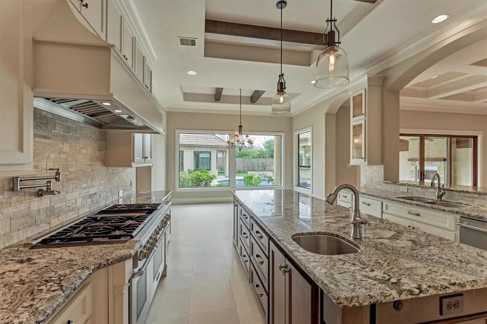 25 Post Shadow Estate Drive Spring, TX 77389
