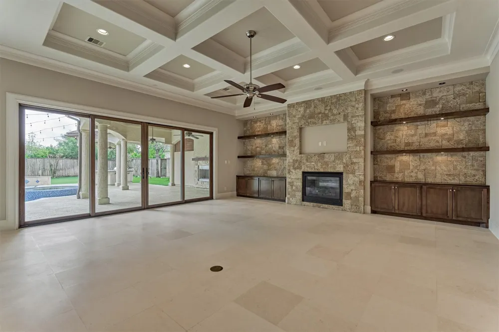 25 Post Shadow Estate Drive Spring, TX 77389