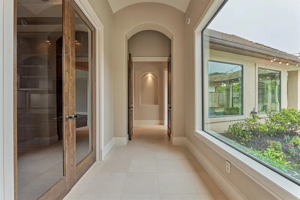 25 Post Shadow Estate Drive Spring, TX 77389