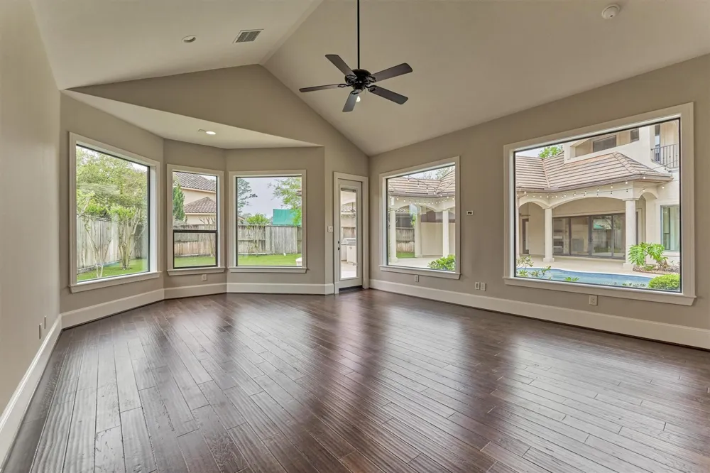 25 Post Shadow Estate Drive Spring, TX 77389
