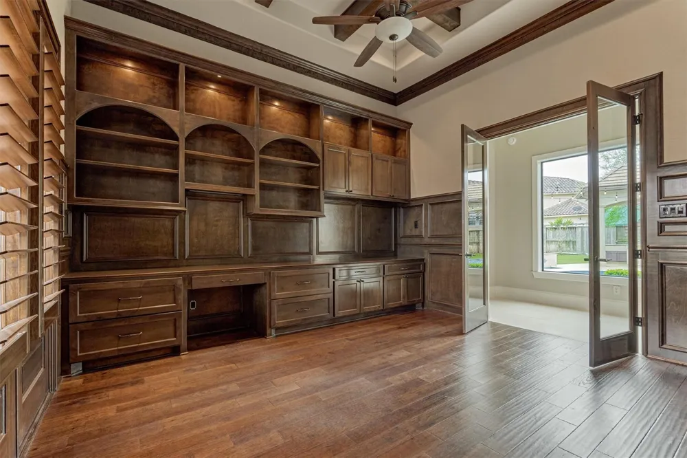 25 Post Shadow Estate Drive Spring, TX 77389