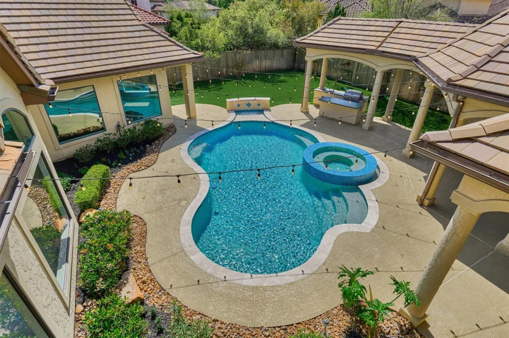 25 Post Shadow Estate Drive Spring, TX 77389