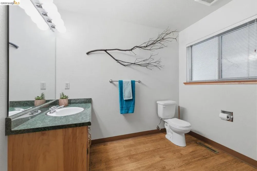 28525 S Stan Ct Strawberry, CA 95375