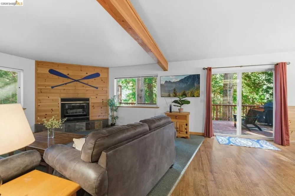 28525 S Stan Ct Strawberry, CA 95375