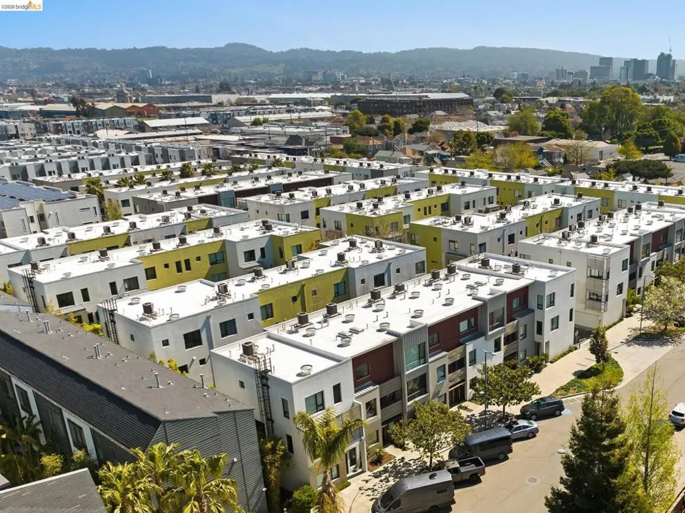 1780 12TH ST Oakland, CA 94607